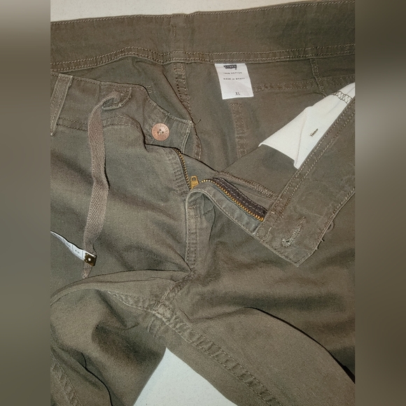 Dark Brown Levi's Women's Cargo Pants - Chocolate Brown, Sz XL - Picture 10 of 14